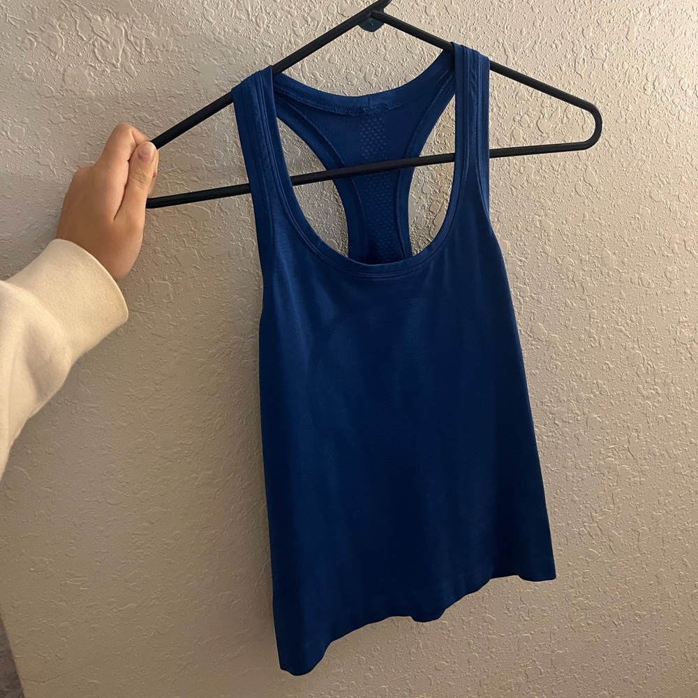 Blue lululemon swiftly tech race length tank top